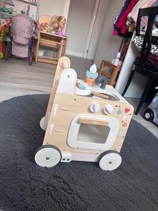 Correpasillos de madera cocina infantil