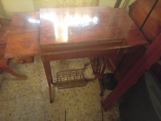 Máquina de coser antigua
