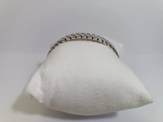 Pulsera rígida trenzada plateada hombre