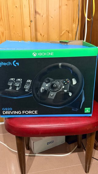 Volante Logitech G920 con Pedales y Palanca