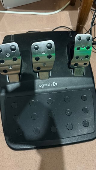 Volante Logitech G920 con Pedales y Palanca