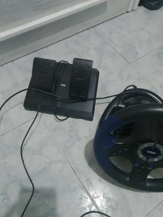 Volante y Pedales PS3/PS4 Seminuevo
