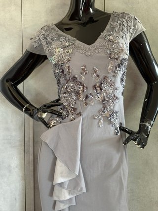 Abito da sera/cerimonia grigio con paillettes