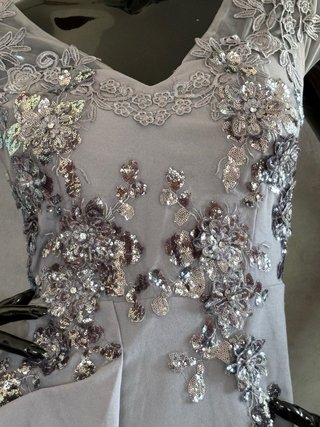 Abito da sera/cerimonia grigio con paillettes