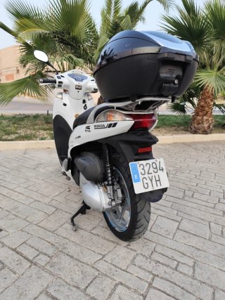 Honda SH 300i Blanca