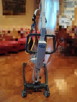Grúa Invacare Birdie Evo Compact 150kg+Arnés Nueva