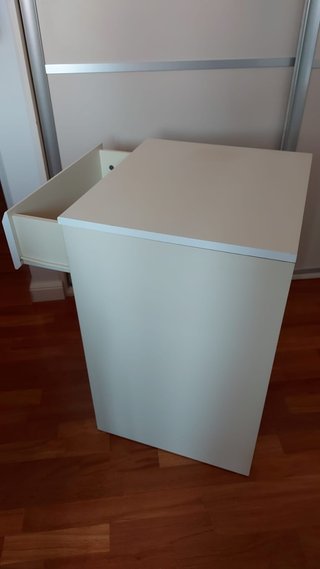 Cajonera blanca de 4 cajones