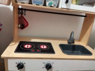 Cocina infantil grande. De Lidl. Vacía. Santa Fe.