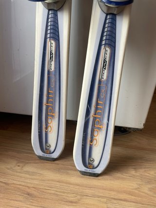 Esquís Rossignol con fijaciones