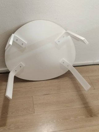 Mesa auxiliar ESVALSTA Ikea madera