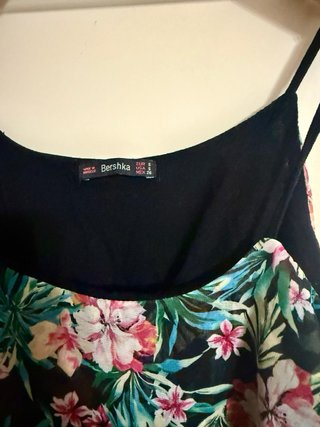 Top tirantes flores Bershka Talla S
