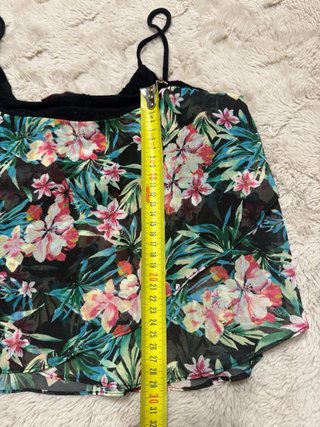 Top tirantes flores Bershka Talla S
