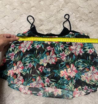 Top tirantes flores Bershka Talla S