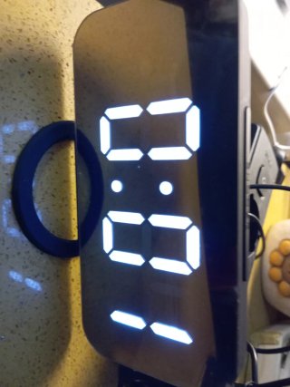 Sveglia digitale moderna