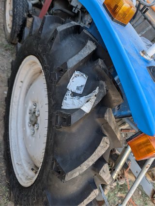 tractor pequeño Yanmar YM2000