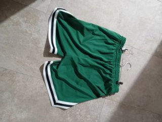 Pantalón deportivo verde
