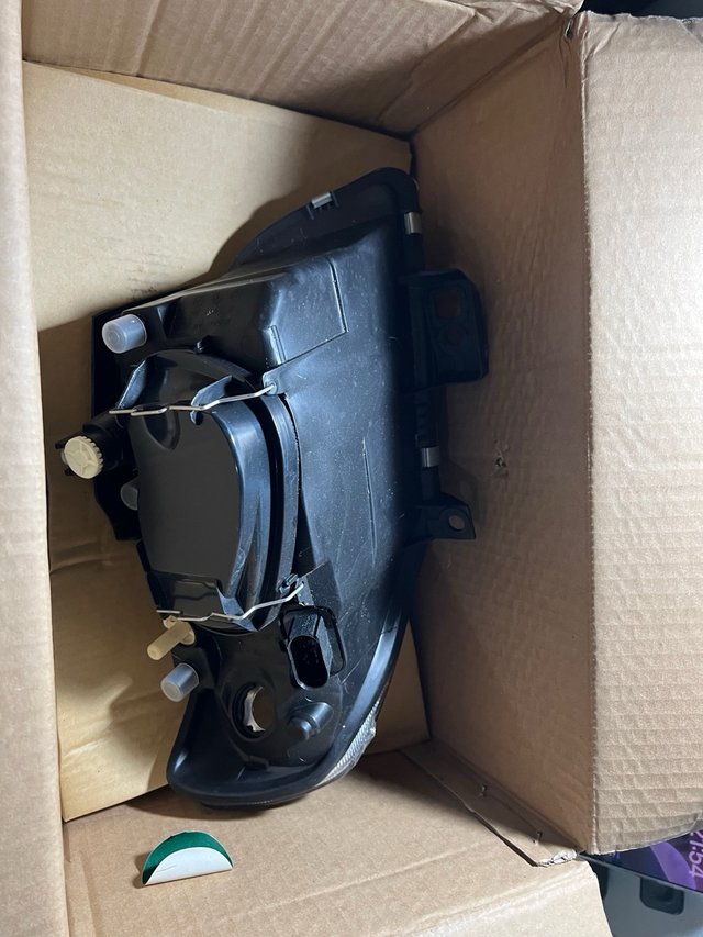 Faro Izquierdo Seat Ibiza Cordoba 6K1 (99-02)