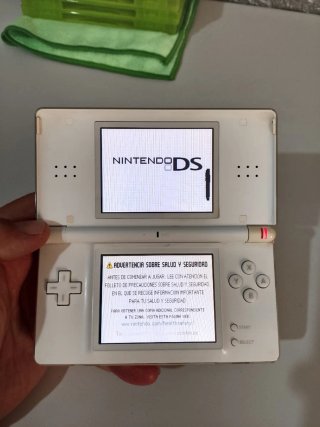 Nintendo DS Lite consola leer anuncio