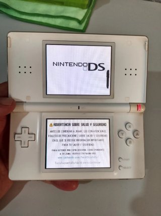Nintendo DS Lite consola leer anuncio