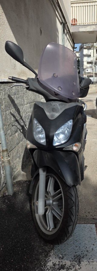 Scooter Grigio