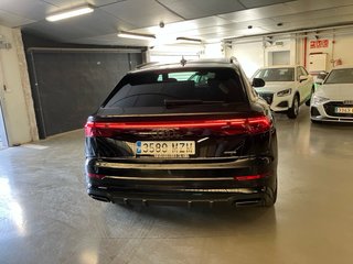Audi Q8 2025