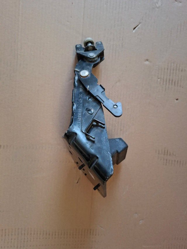 GUIA PUERTA CORREDERA 745961469R Renault Master 3
