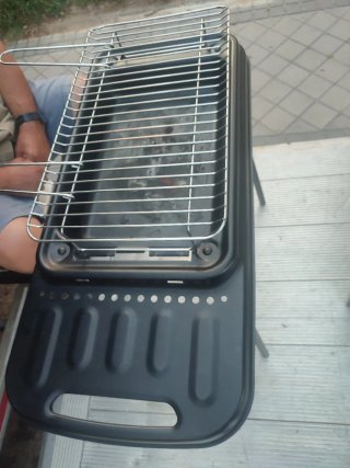 Barbacoa portátil metal y plástico