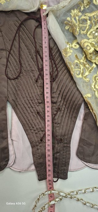 Traje de Fallera Oro y Naranja