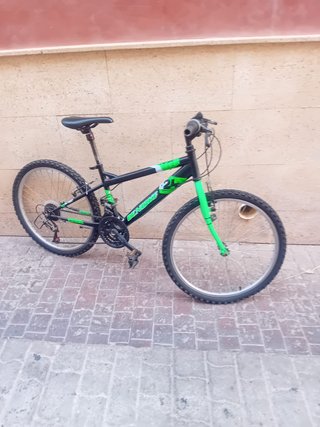 Bicicleta Denbike Negra y Verde