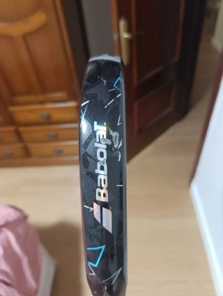 Babolat Air Viper 2025 con grieta.