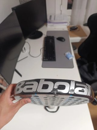 Babolat Air Viper 2025 con grieta.