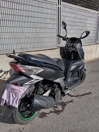 Moto Scooter SYM JET 14 125 Negra