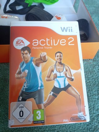 Wii EA Sports Active 2 Personal Trainer