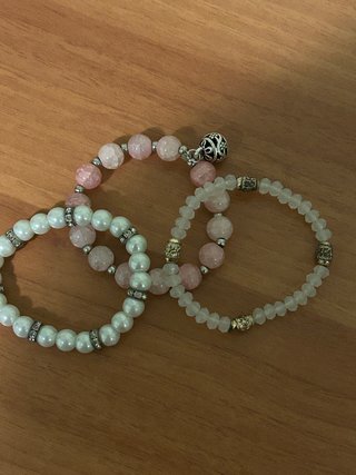 Set 3 bracciali perline rosa e bianche