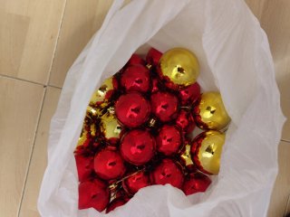 Bolas de Navidad Rojas y Doradas