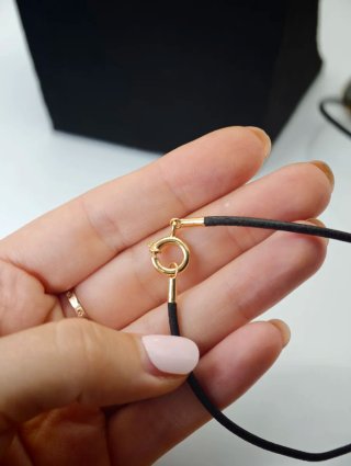Collana con medaglia antica oro giallo 18k