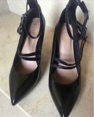 TACONES NEGRO CORREA