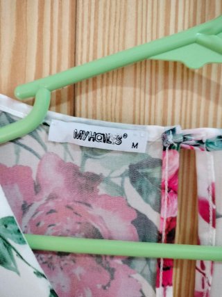 Blusa floral mangas cortas talla 36