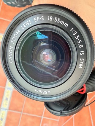 Canon EOS 100D + 18-55mm IS STM · Kit completo