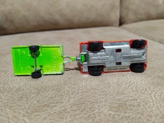 Jeep Cherokee Majorette con remolque