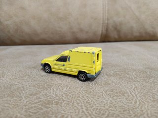 Renault Express La Poste Majorette