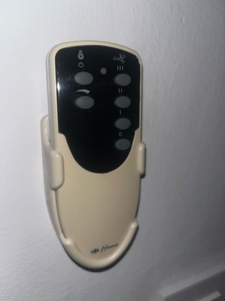 Ventilador de techo blanco