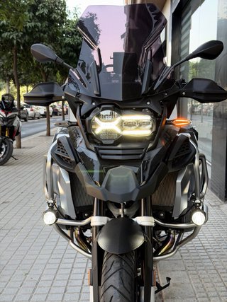 BMW R 1250 GS Adventure Negra