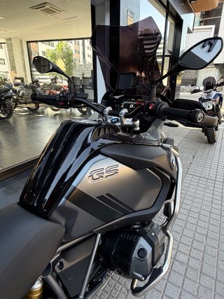 BMW R 1250 GS Adventure Negra