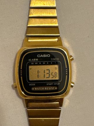Reloj Casio Dorado Digital
