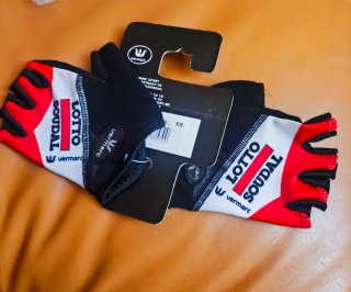 Guantes ciclismo pro Lotto Soudal  nuevos