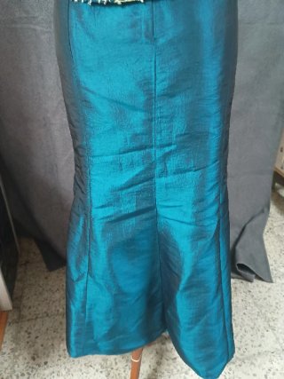 Vestido de fiesta largo multicolor y verde azulado