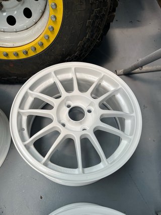Llantas Oz Superleggera 15”
