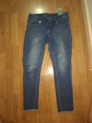 Pantalones vaqueros rotos talla 38
