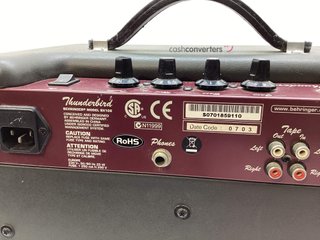 amplificador bajo behringer thunderbird bx108